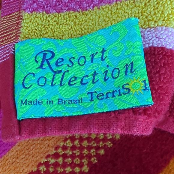 Resort Collection TerriSol Vibrant Wave Stripe Beach Towel - Picture 4 of 5